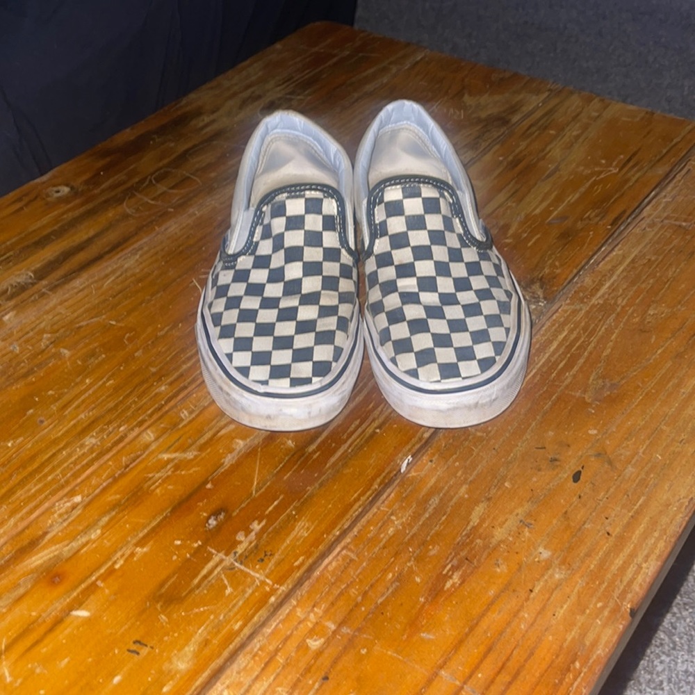 Checkered vans, I can clean before selling